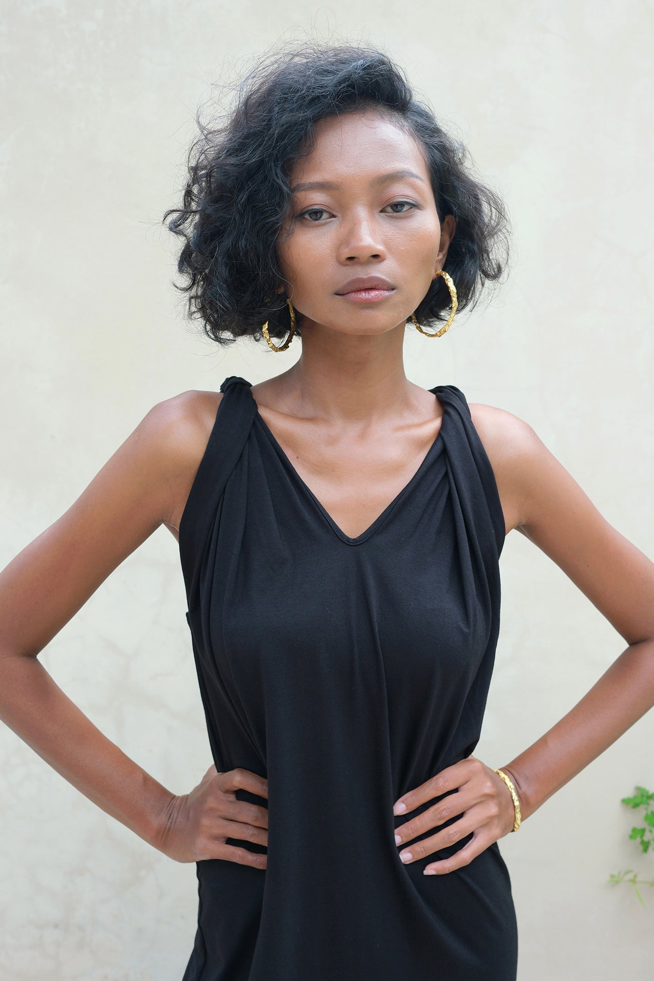 OLIVIA Cross Back Dress - Black – Su By Hand